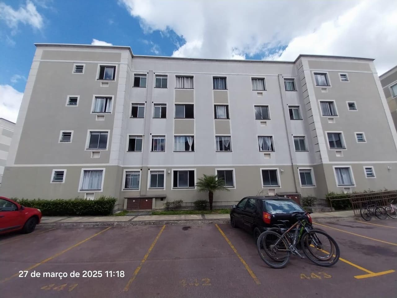 Foto 1 de 22: Apartamento em leilão em Araucária - PR — Apartamento, com a área de utilização exclusiva de 50,417m², Araucária/PR.