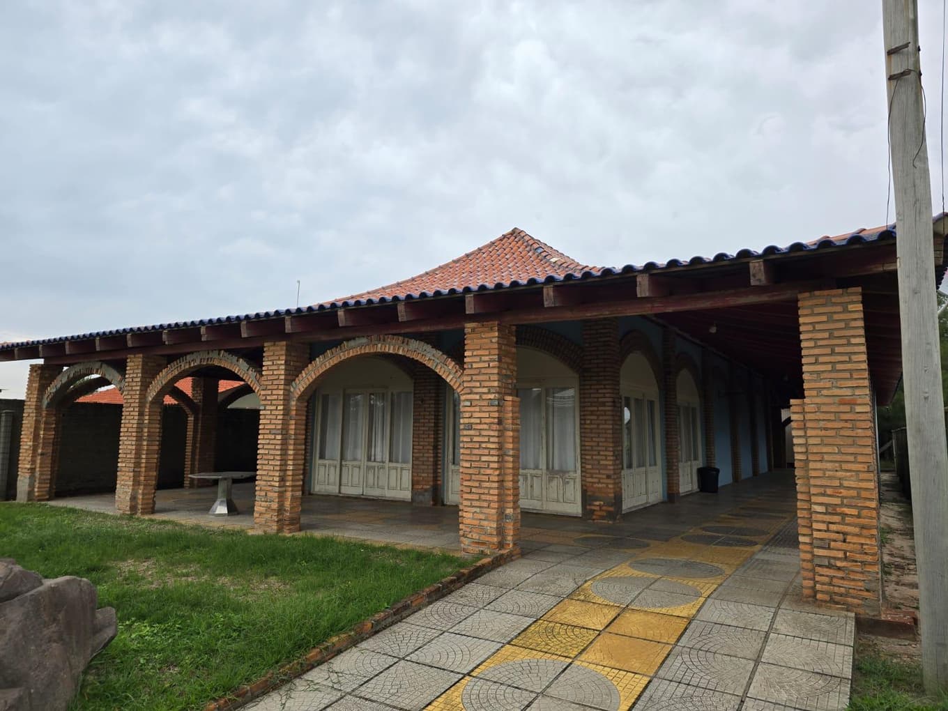 Foto 18 de 27: Terreno em leilão em Mostardas - RS, bairro Loteamento "Praia São Simão" — Casa com área de 296,60m², área total de terreno de 450m² - Mostardas/RS