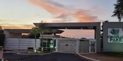 Foto 2 de 2: Casa em leilão em Umuarama - PR — Direitos sobre lote, contendo residência em alvenaria, Umuarama/PR