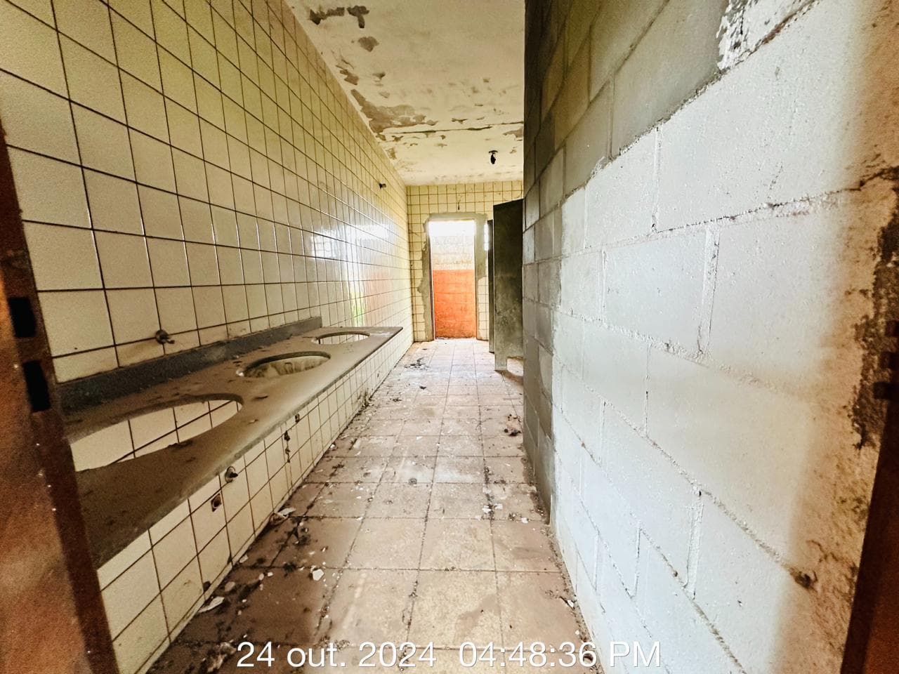 Foto 11 de 28: Comercial em leilão em Umuarama - PR — Galpão Industrial com área de 1.311m², área de terreno de 6.000m² - Umuarama/PR