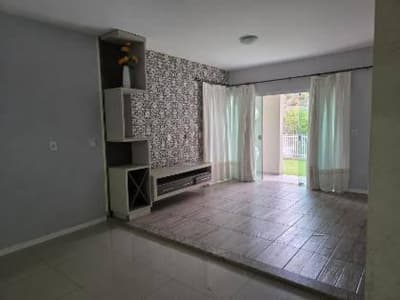Foto 1 de 33: Casa em leilão em Presidente Getúlio - SC — Casa 239m² com Terreno 1125m² || DESOCUPADA || Presidente Getúlio-SC | Niterói - 3 Dorms, 3 Banheiros - Financiamento até 420 Meses!