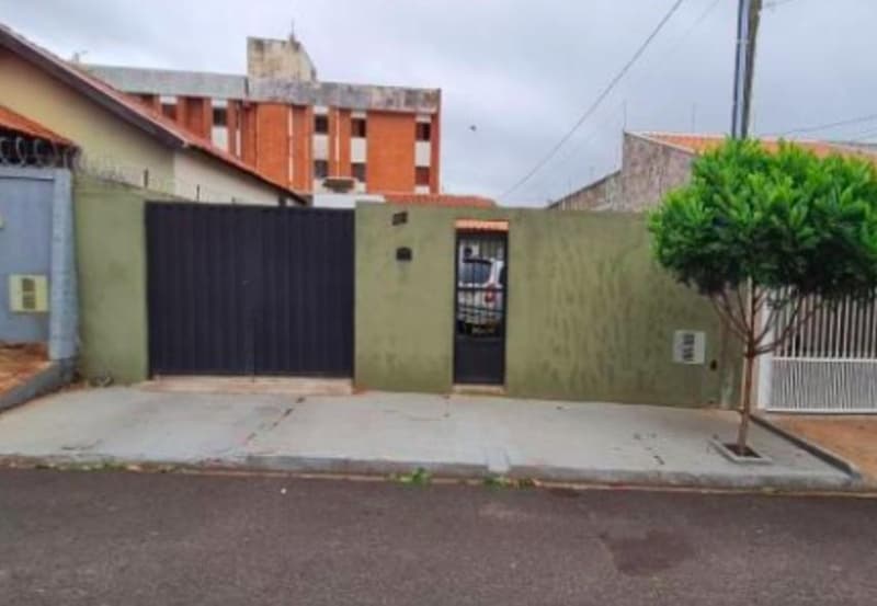 Casa em leilão em Assis - SP, bairro Jardim Paraná — Casa 300m² - Jardim Paraná, Assis/SP - Entrada de 30% + saldo em até 240x