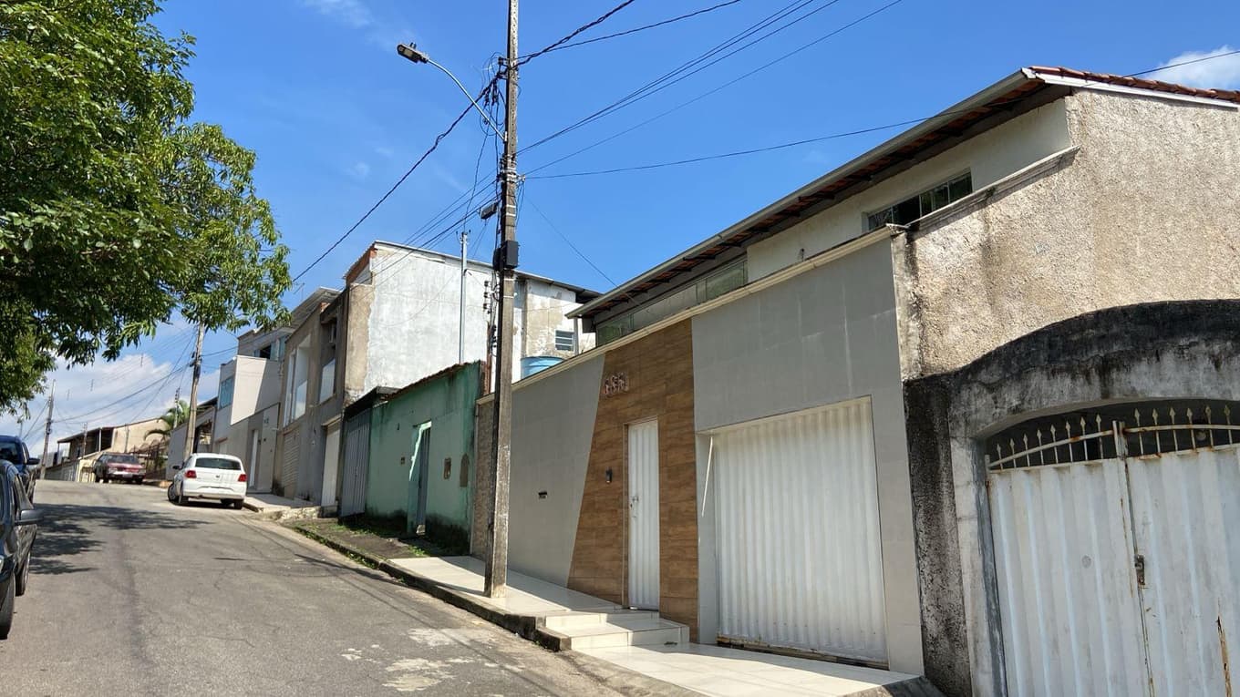 Foto 3 de 5: Casa em leilão em Coronel Fabriciano - MG, bairro Floresta — Casa 249m² Ocupada no Floresta em Coronel Fabriciano/MG
