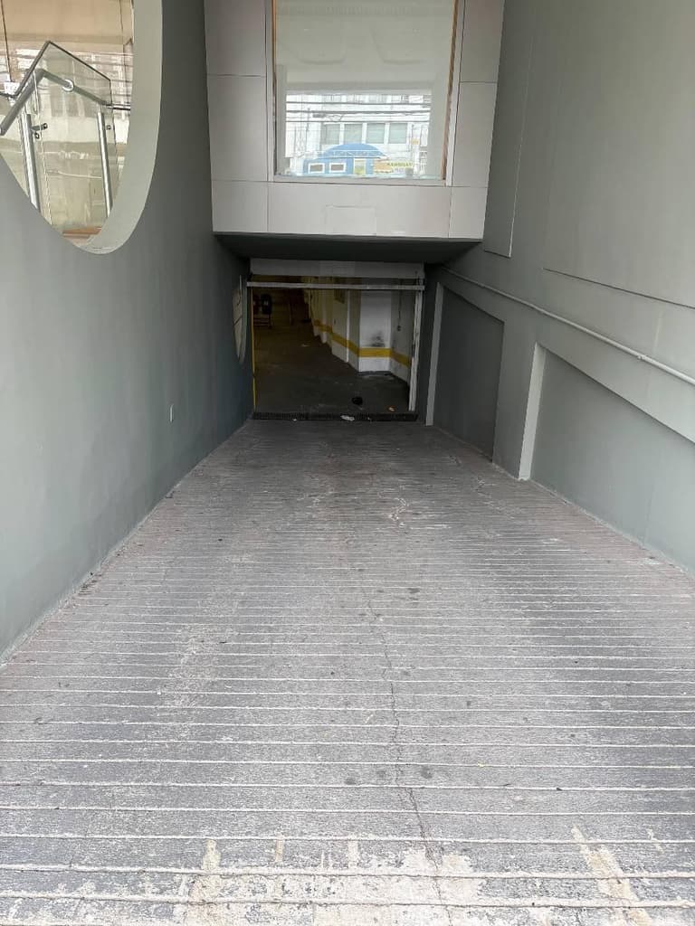 Foto 9 de 14: Comercial em leilão em Jundiaí - SP, bairro Centro — Ex-agência, Jundiaí / SP