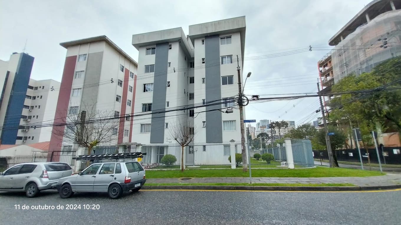 Foto 2 de 20: Apartamento em leilão em Curitiba - PR — Apartamento com área privativa de 62,95m², Curitiba/PR