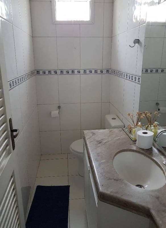 Foto 1 de 17: Casa em leilão em Camaçari - BA, bairro Centro — Casa 301m² com Terreno 1324m² | Camaçari-BA | Centro | Oportunidade Única - Próx. ao Boulevard Shopping Camaçari e Atacadão - Financiamento até 420 Meses!