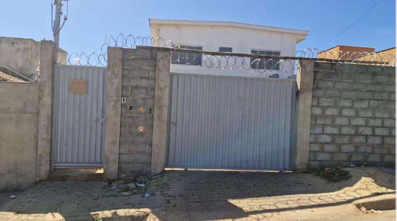 Apartamento em leilão em Prudente De Morais - MG — Apto 70m² no bairro São João II em Prudente de Morais/MG - Ocupado