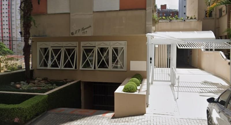 Foto 2 de 2: Apartamento em leilão em Curitiba - PR — Apartamento com a área construída privativa de 70,6800m² e garagem, Curitiba/PR
