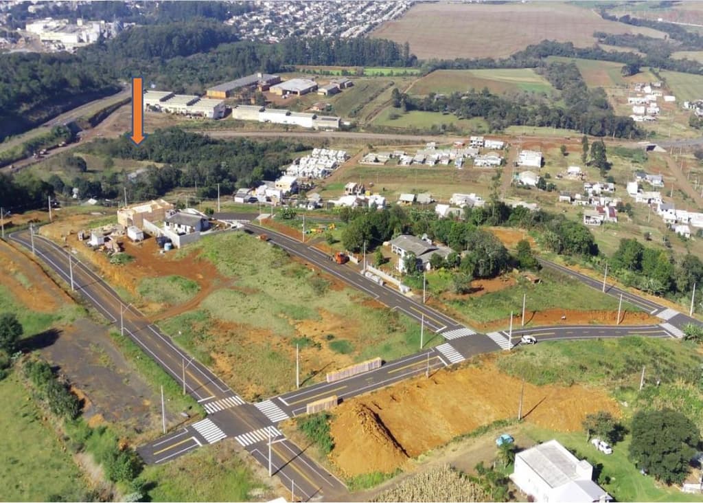 Foto 4 de 6: Terreno em leilão em Francisco Beltrão - PR, bairro Sadia — Terreno Urbano 462,95m2 - Próximo ao novo contorno, ruas asfaltadas, parte alta, área em ascensão e valorização
