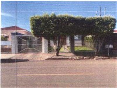 Foto 2 de 4: Casa em leilão em Cassilândia - MS, bairro Pernambuco — CASA RESIDENCIAL | A.T. 420m² E A.C 199,97m² - BAIRRO PERNAMBUCO | CASSILÂNDIA/MS