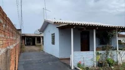 Terreno em leilão em Apucarana - PR — Terreno com área de 408m² e 2 Casas de 60m² - Apucarana/PR