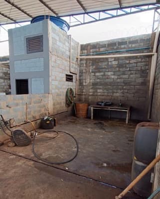 Foto 8 de 16: Terreno em leilão em Quirinópolis - GO, bairro Bairro Empresarial — GALPÃO COMERCIAL | A.T. 987,5M² E A.C. 308,00M² | BAIRRO EMPRESARIAL CENTRO EM QUIRINÓPOLIS/GO