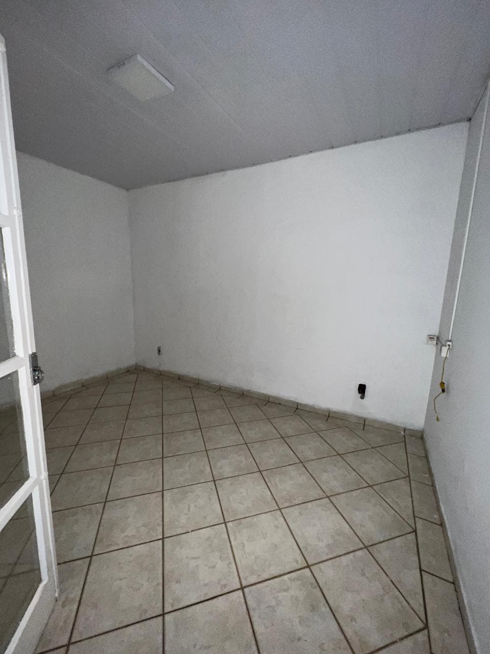 Foto 2 de 19: Comercial em leilão em Valinhos - SP — IMOVEL COMERCIAL CONTENDO 06 SALAS, 267 m² A.T E 175 m² A.C EM VALINHOS/SP