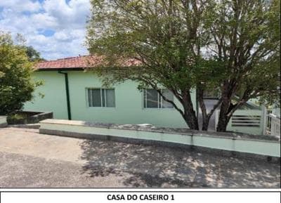 Foto 36 de 47: Casa em leilão em Santana De Parnaíba - SP — Chácara de alto padrão com 5 suítes e Área total de 5.381 m² | 43% abaixo da avaliação | Santana de Parnaíba/SP