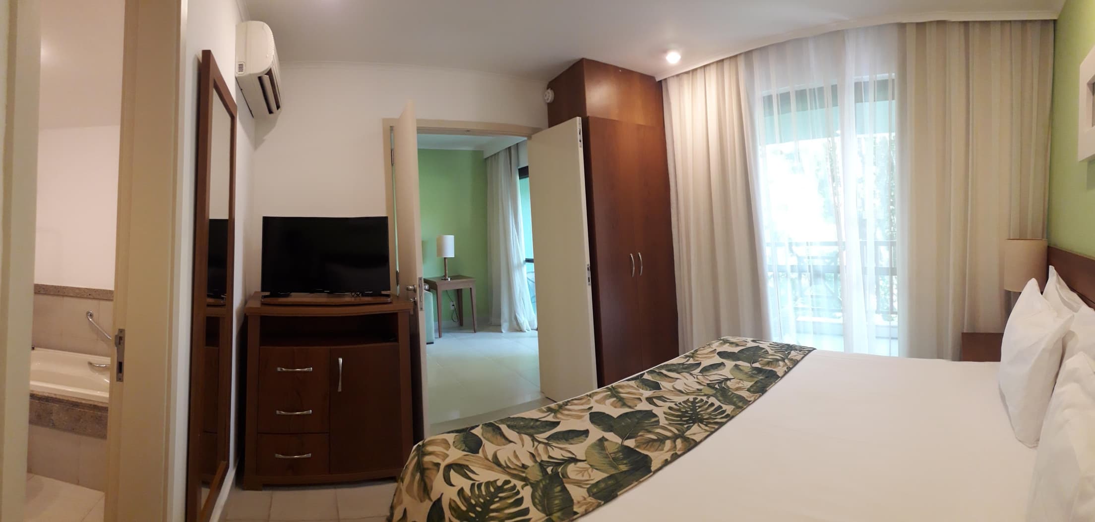 Foto 16 de 27: Imóvel em leilão em Angra Dos Reis - RJ — Chalé n°203 com 58m², 1 Vaga Náutica e 1 vaga de garagem descoberta, Desocupado, Costabella Marina e Resort - Angra dos Reis/RJ