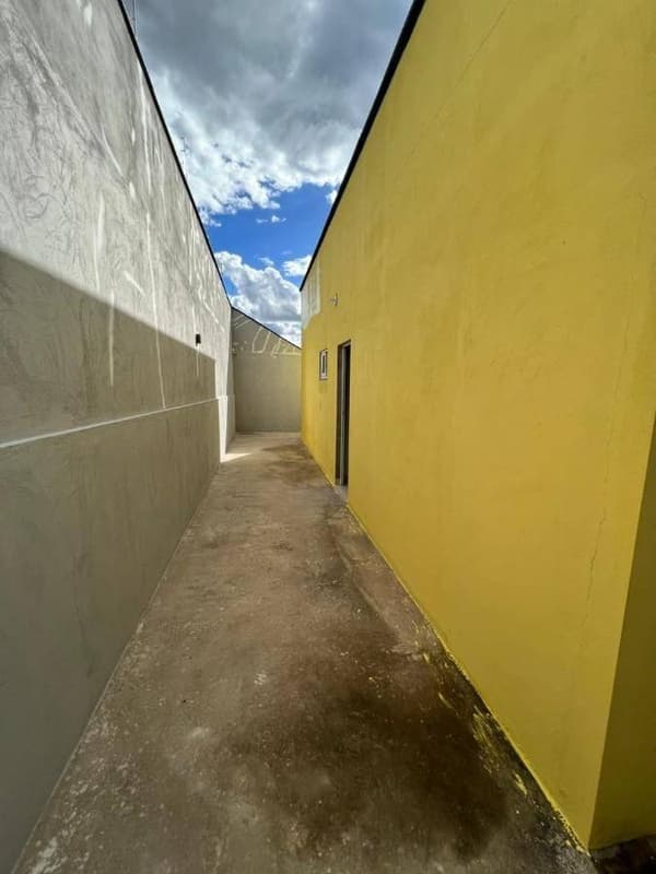 Foto 10 de 14: Casa em leilão em Unaí - MG, bairro Loteamento Curva do Rio — Casa 140m² com Terreno 300m² | Unaí-MG | Res. Curva do Rio | Oportunidade - Próx. à FACTU e Av. Gov. Valadares - Financiamento até 420 Meses!