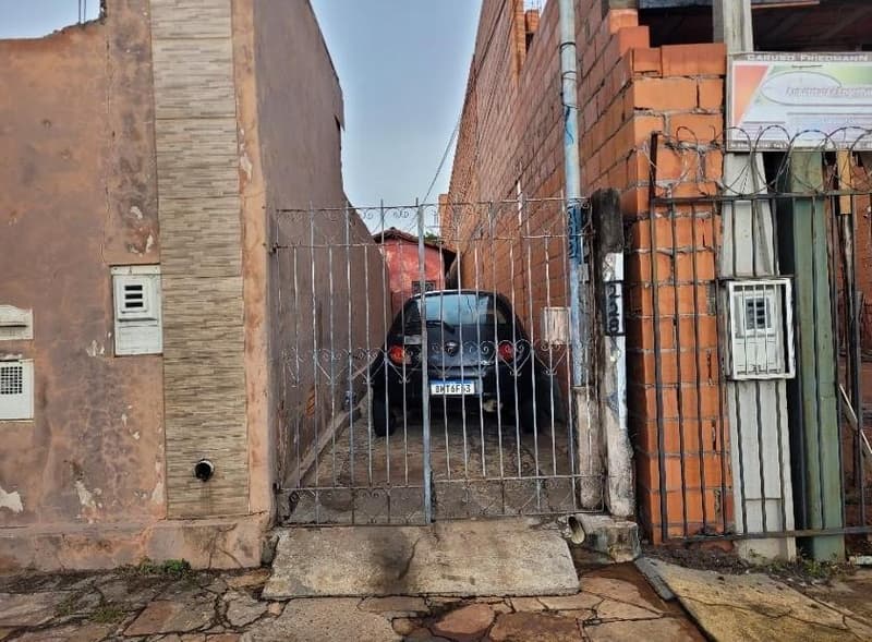 Casa em leilão em São Carlos - SP, bairro Vila Prado — Terreno com área de 195,37 m², contendo casa, São Carlos/SP