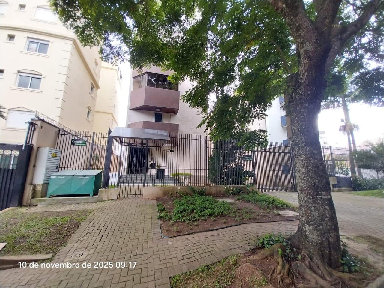 Foto 6 de 11: Apartamento em leilão em Curitiba - PR, bairro Cabral — Apartamento com a área construída exclusiva de 116,95m², Cabral, Curitiba/PR