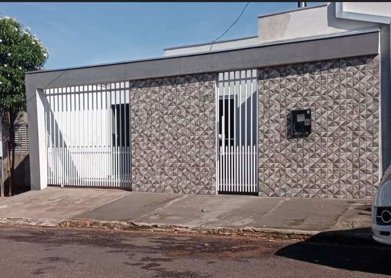 Foto 1 de 3: Casa em leilão em Arenápolis - MT, bairro Bela Vista — Casa, Ocupado, Arenápolis / MT (57% abaixo da avaliação)