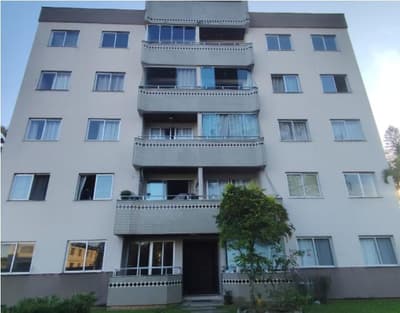 Apartamento em leilão em Joinville - SC, bairro Anita Garibaldi — Apartamento. 67m², 1 vaga, Desocupado no Anita Garibaldi, Joinville/SC