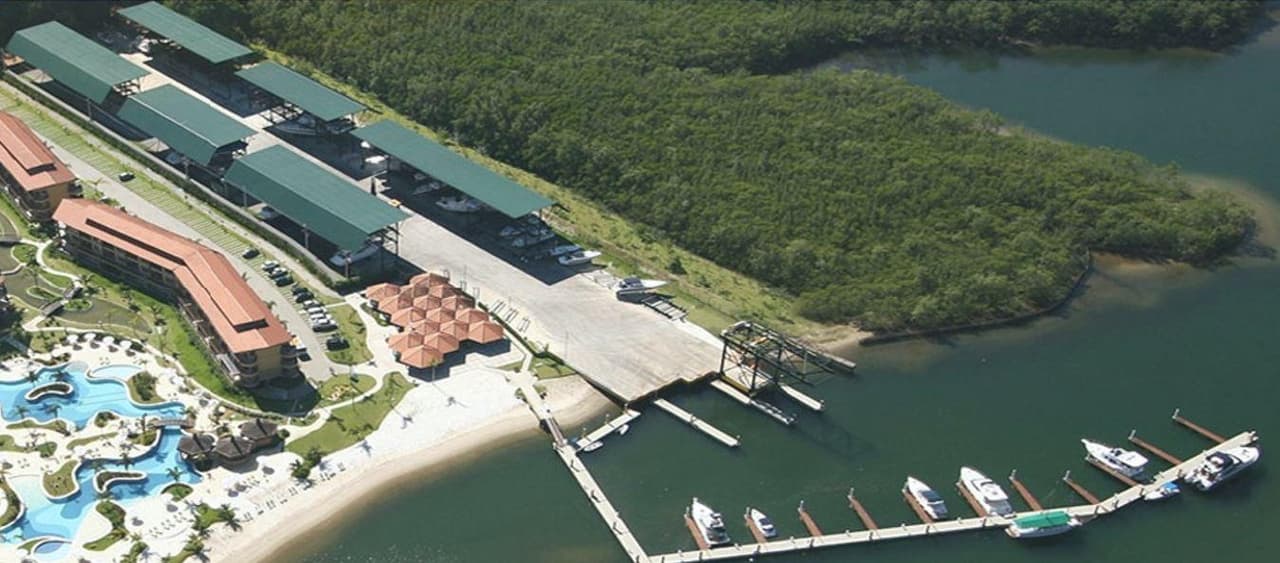 Foto 19 de 27: Imóvel em leilão em Angra Dos Reis - RJ — Chalé n°203 com 58m², 1 Vaga Náutica e 1 vaga de garagem descoberta, Desocupado, Costabella Marina e Resort - Angra dos Reis/RJ