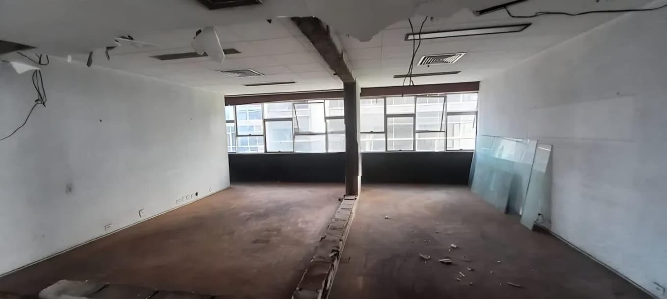 Foto 3 de 9: Comercial em leilão em Rio De Janeiro - RJ — Laje Comercial com 2 garagens no Centro do Rio de Janeiro - Desocupada