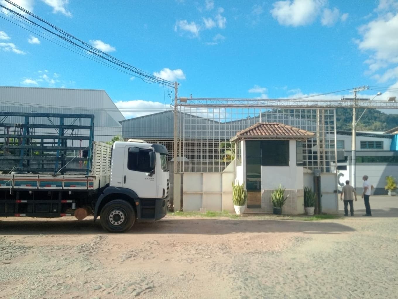 Foto 11 de 61: Terreno em leilão em Muriaé - MG, bairro Sofocó — IMÓVEL URBANO COM ÁREA TOTAL DE 48.206,32 m2- Em MURIAÉ/MG