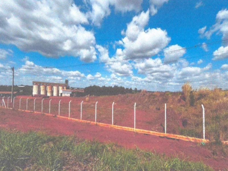 Foto 2 de 2: Terreno em leilão em Ituiutaba - MG, bairro Jardim Europa Ii — Lote, 21184.57 m2, Ituiutaba / MG