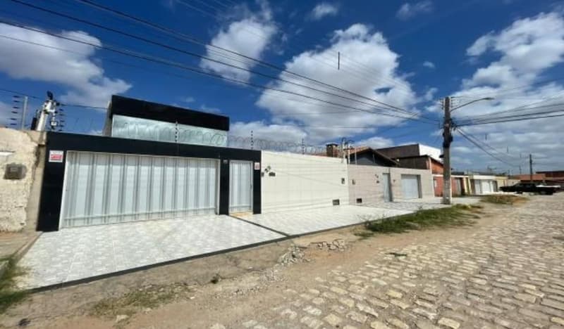 Foto 1 de 3: Casa em leilão em Mossoró - RN, bairro Abolição — Casa 415m² com Terreno 230m² | Mossoró-RN | Abolição - Financiamento até 240 Meses! - 49% de Deságio sobre o valor de avaliação