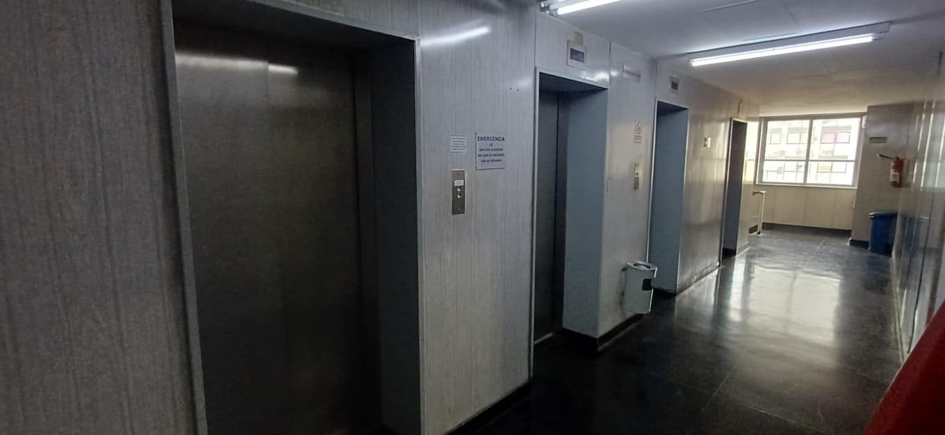 Foto 44 de 57: Comercial em leilão em Rio De Janeiro - RJ, bairro Centro — Conjunto Comercial 377m² na Av. Presidente Vargas, 583 | Centro/RJ | Próximo ao Metrô Uruguaiana e Candelária | Oportunidade para Investidores!