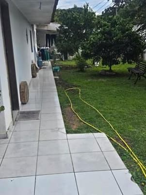 Foto 4 de 6: Casa em leilão em Pinhais - PR, bairro Vargem Grande — Lote com área de 360m², contendo casa de aproximadamente 130m², Pinhais/PR