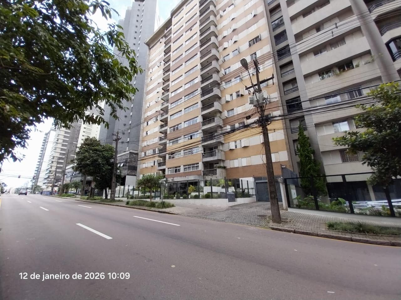 Foto 16 de 30: Apartamento em leilão em Curitiba - PR, bairro Água Verde — Apartamento (área de 159m²) com Vagas de Garagem Edifício Filadélfia - Água Verde Curitiba/PR
