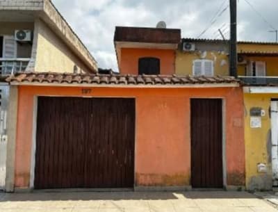 Foto 1 de 2: Casa em leilão em Guarujá - SP — Casa 134m², Jardim Santa Maria, Guarujá/SP - Ocupada