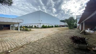 Foto 6 de 12: Comercial em leilão em Capinópolis - MG — Galpão, Além Paraíba / MG