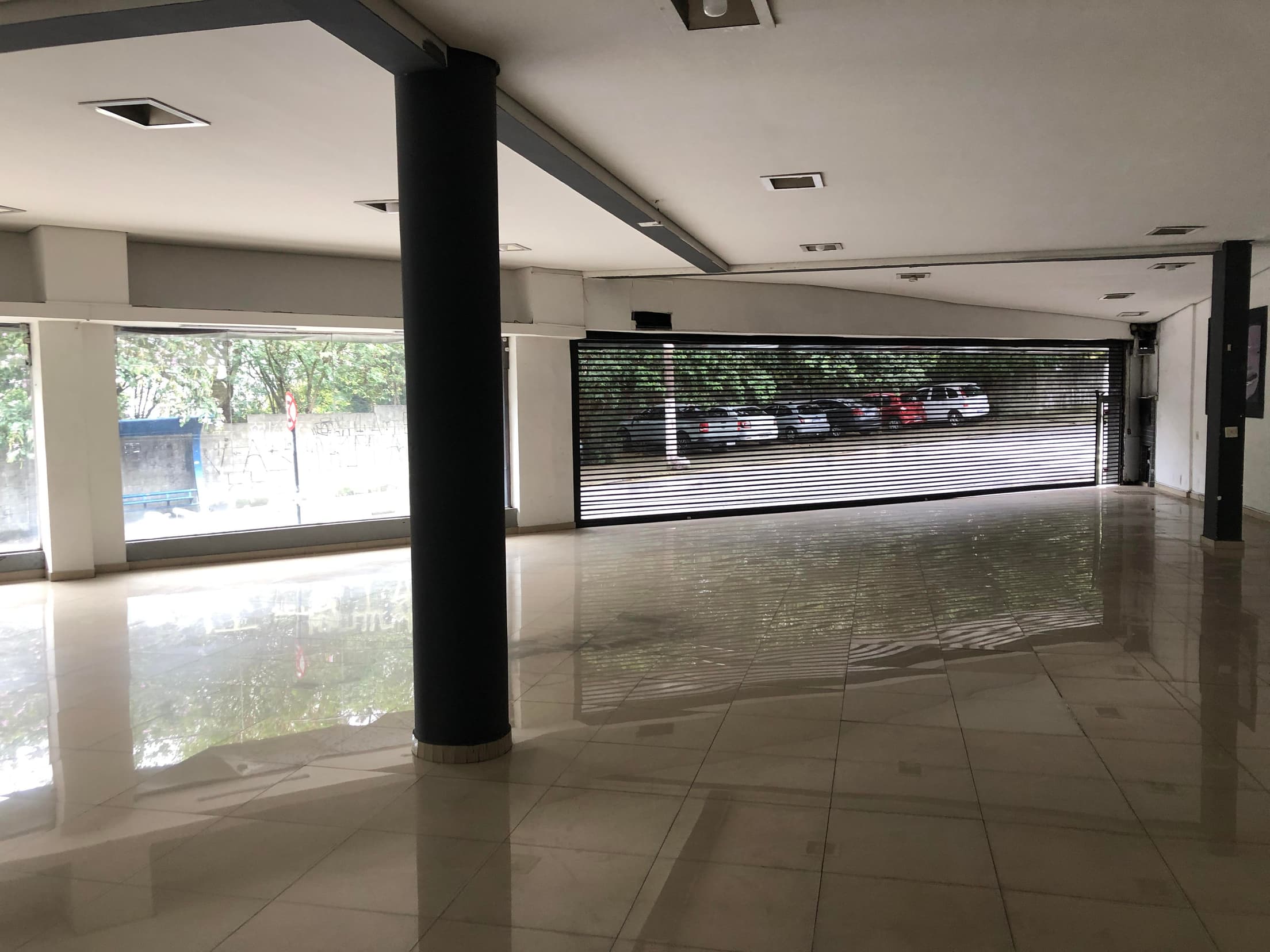 Foto 22 de 50: Comercial em leilão em Santo André - SP, bairro Vila Alto de Santo André — Imóvel 606m² | Vila Alto de Santo André/SP | Esquina Estratégica na Av. Martim Francisco! Ideal p/ Comércio