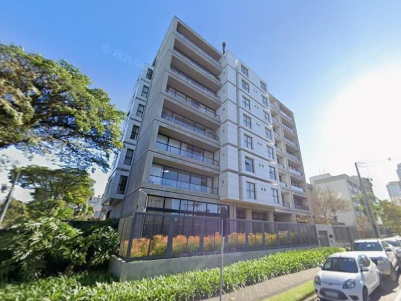 Foto 2 de 3: Apartamento em leilão em Curitiba - PR, bairro Cabral — Apto. 165m², 02 vagas, Bairro Cabral, Curitiba/PR