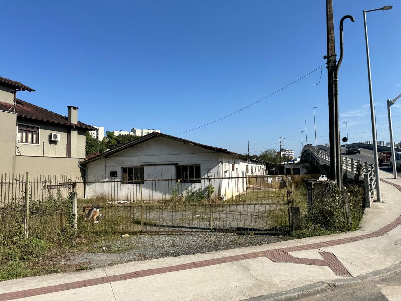 Terreno em leilão em Joinville - SC — Terreno com A.T. 775m², Joinville/SC