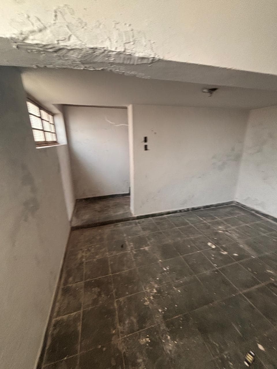 Foto 34 de 36: Casa em leilão em Hortolândia - SP — CASA COM 492m² A.T. e 216,20 de A.C. EM HORTOLÂNDIA/SP
