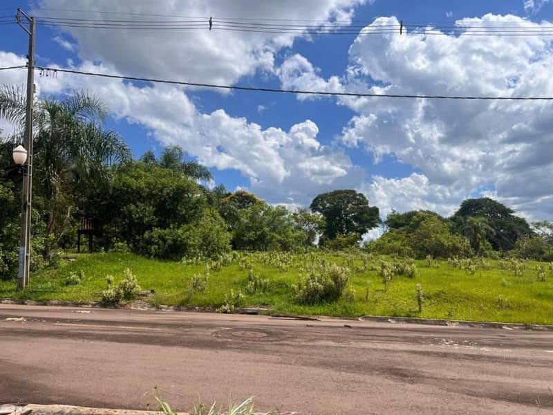 Foto 2 de 4: Terreno em leilão em Pérola - PR — Lote, 597.5 m2, Pérola / PR