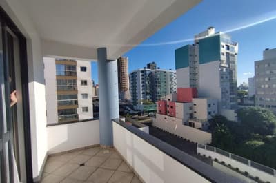 Foto 13 de 21: Apartamento em leilão em Chapecó - SC, bairro Centro — Apto 217m² c/ 2 Vagas | Centro, Chapecó/SC | 337m² Totais | Região Nobre, Próximo à Av. Getúlio Vargas e Arena Condá!