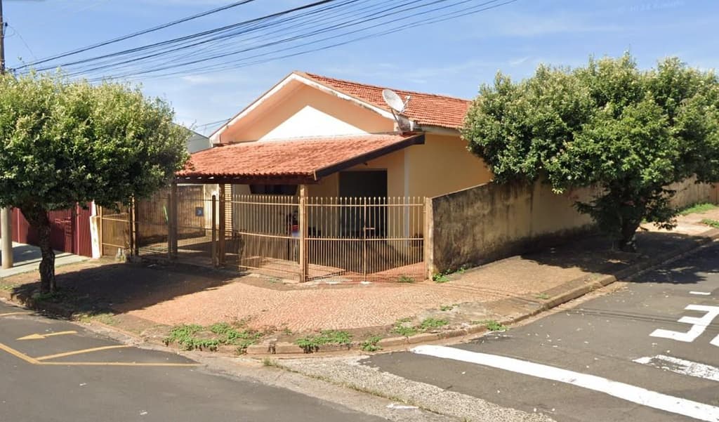 Casa em leilão em São José Do Rio Preto - SP — Casa, A.T. 297m², A.C. 111m², Vl. São Judas Tadeu