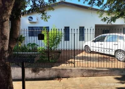 Foto 1 de 2: Casa em leilão em Dracena - SP, bairro Jardim América — Casa 69m², no Bairro Jardim América, em Dracena/SP - Ocupado