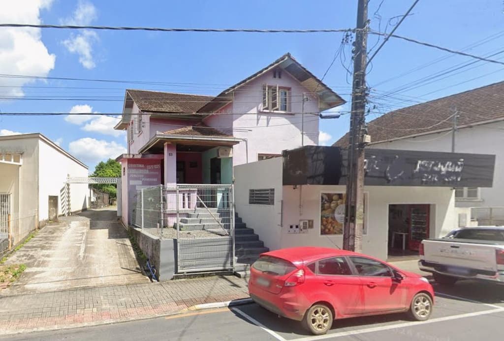 Foto 1 de 4: Comercial em leilão em Jaraguá Do Sul - SC, bairro Centro — Imóvel Residencial e Comercial, A.T. 768m², A.C. 440m², Patrimônio Histórico, Centro