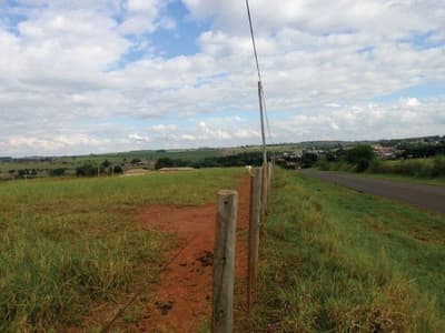 Foto 12 de 18: Area Rural em leilão em Arealva - SP, bairro Marilândia — Gleba, 2ha, A.C. 476m², 2 casas, piscina, salão, pastagem, Fazenda Soturna