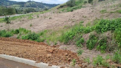 Foto 3 de 5: Terreno em leilão em Saudades - SC — LOTE URBANO Nº 05 DA QUADRA Nº 122, LOCALIZADO EM SAUDADES/SC ÁREA DE 480,10M²