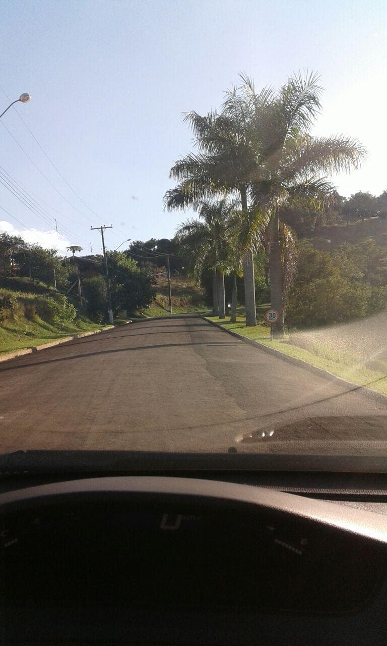 Foto 11 de 18: Terreno em leilão em Lindóia - SP — Um lote de terreno sob nº. 10 da quadra C, do loteamento denominado Mirante do Lago, situado no Bairro do Rio do Peixe em Lindóia-SP com 451,00 metros quadrados