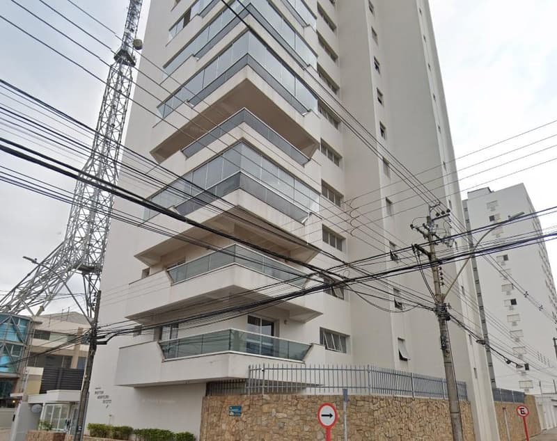 Foto 3 de 3: Apartamento em leilão em São Carlos - SP — Apartamento nº 102, área util de 164,0m², situado no 1º andar, do Edifício "Winston Monteiro Ricetti -à Rua Dona Alexandrina, nº 1.550, São Carlos/SP