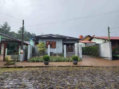 Foto 5 de 6: Casa em leilão em Igrejinha - RS, bairro Bom Pastor — Casa 142,39m² com Terreno 364m² | Igrejinha-RS | Próximo a Gramado e Canela - Financiamento até 420 Meses!