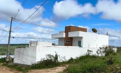 Foto 1 de 12: Casa em leilão em Garanhuns - PE, bairro Severiano Moraes Filho — SOBRADO RESIDENCIAL | A.T. 245,71 M² E A.C 261,73 M² BAIRRO SEVERINO MORAES FILHO | GARANHUNS/PE - LEILÃO EMPRESARIAL SISTÊMICO SICREDI