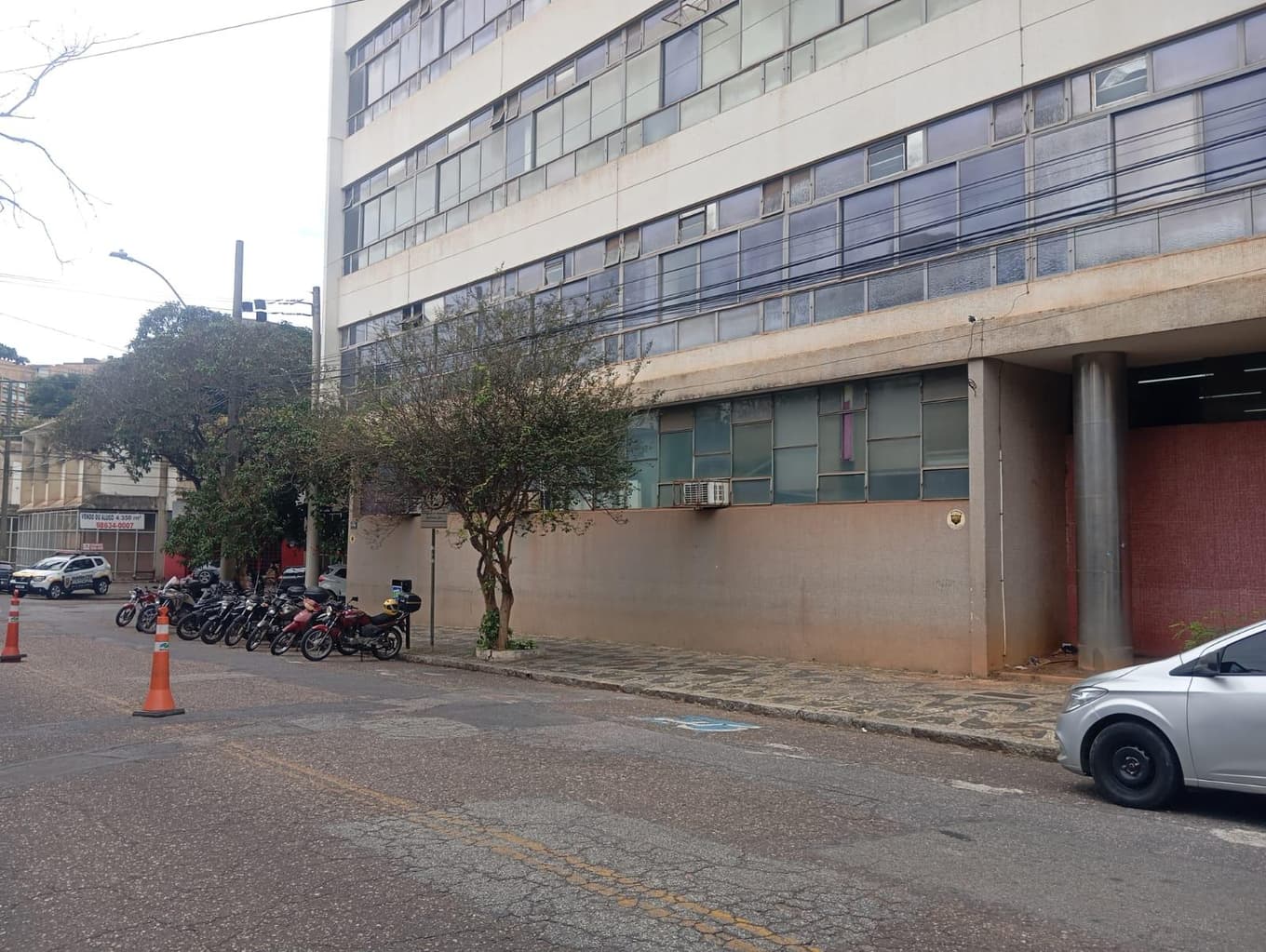 Foto 8 de 8: Comercial em leilão em Belo Horizonte - MG, bairro Floresta — Imóvel Comercial 4.540m² EM DESOCUPAÇÃO no Bairro Floresta em Belo Horizonte/MG